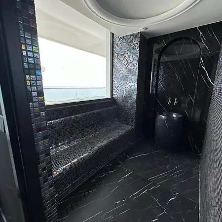 Grand Sapphire Casino 56 *