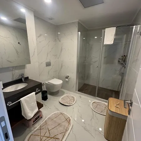 Grand Sapphire Casino 56 *