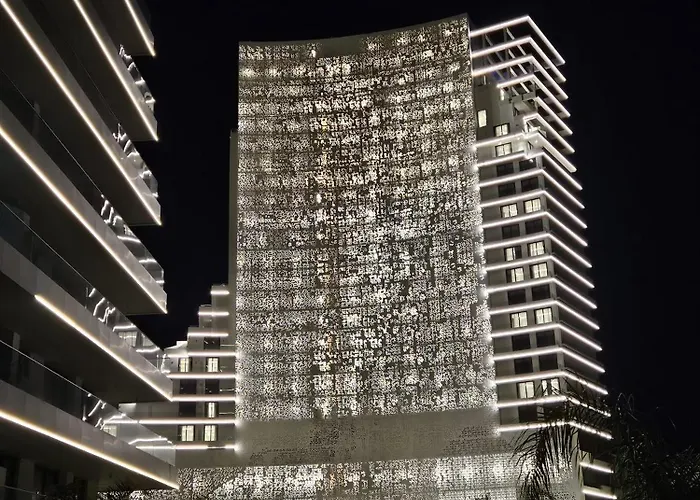 Grand Sapphire Casino 56 Apartmán *