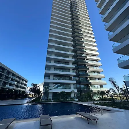 Grand Sapphire Casino е 2 Block Apartmán *