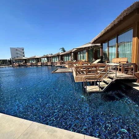 Lägenhet Grand Sapphire Casino е Block
