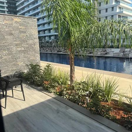 Lägenhet Grand Sapphire Casino е Block